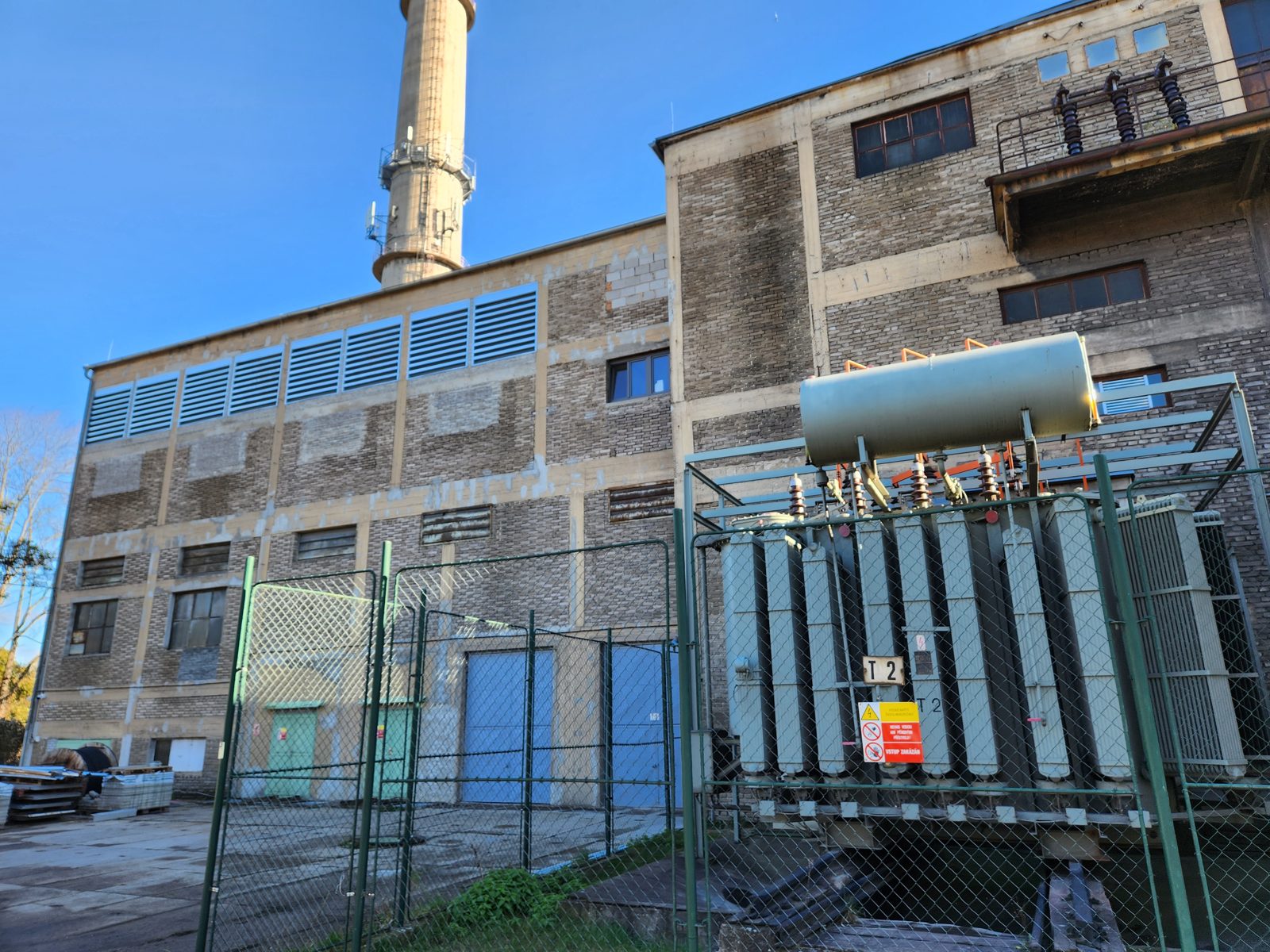 Přestavba brownfieldu v Praze na datové centrum — foto 1