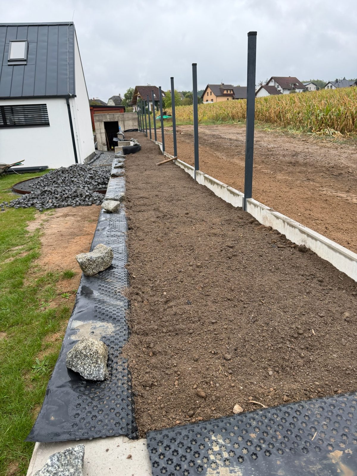 Bezděkov — exteriér a okolí domu — foto 1