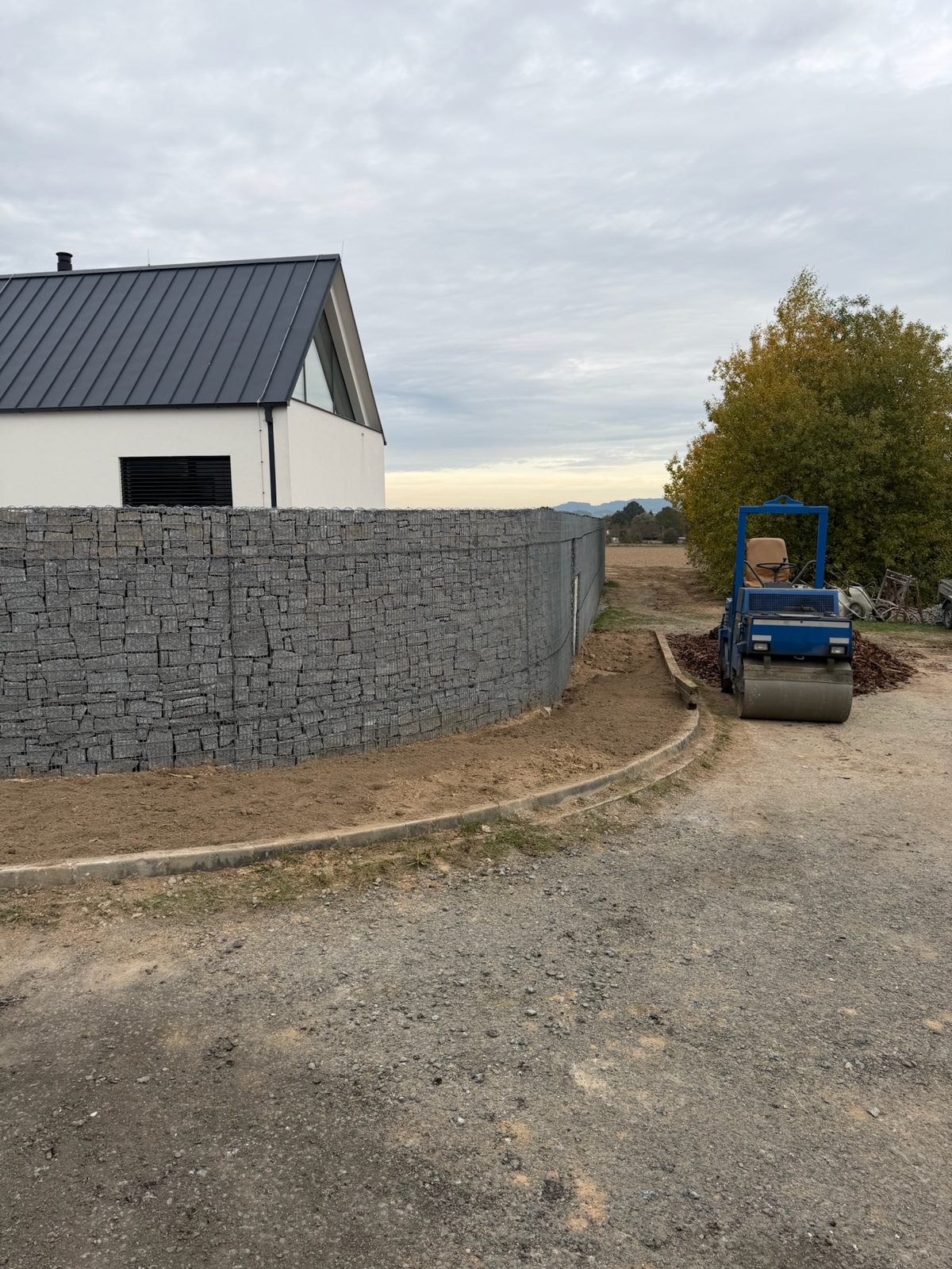 Bezděkov — exteriér a okolí domu — foto 11
